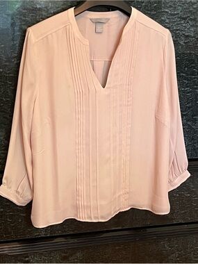 H&M Blush Pink Pintuck V-Neck Blouse
